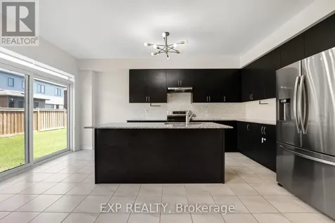108 Durham Avenue Barrie ON L9J 0L8