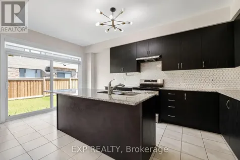 108 Durham Avenue Barrie ON L9J 0L8
