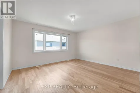 108 Durham Avenue Barrie ON L9J 0L8