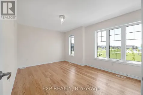 108 Durham Avenue Barrie ON L9J 0L8