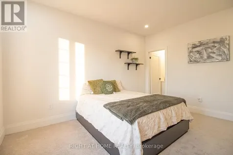 43 Longworth Avenue Richmond Hill ON L4E 1J2