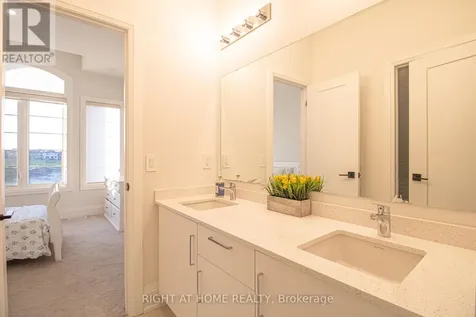 43 Longworth Avenue Richmond Hill ON L4E 1J2