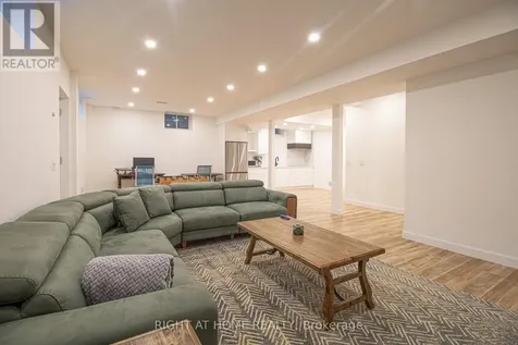 43 Longworth Avenue Richmond Hill ON L4E 1J2