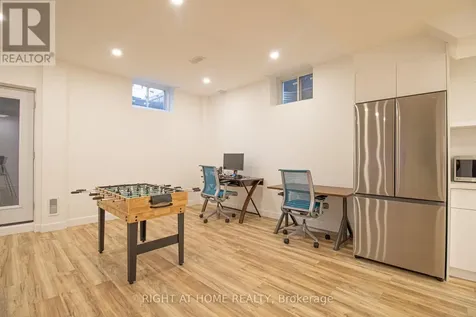 43 Longworth Avenue Richmond Hill ON L4E 1J2