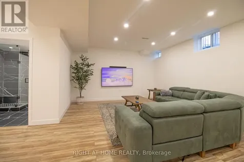 43 Longworth Avenue Richmond Hill ON L4E 1J2
