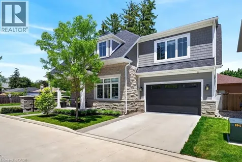 2134 New Street Burlington ON L7R 1H8