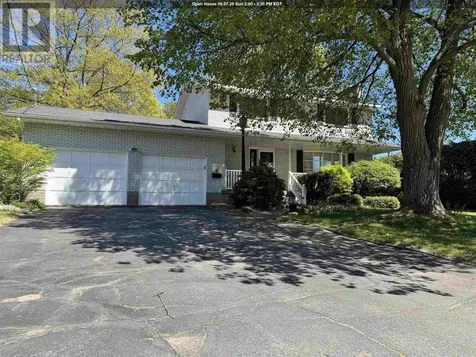 4 Silver Birch Drive Sault Ste Marie ON P6A 5S1