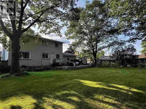 4 Silver Birch Drive Sault Ste Marie ON P6A 5S1