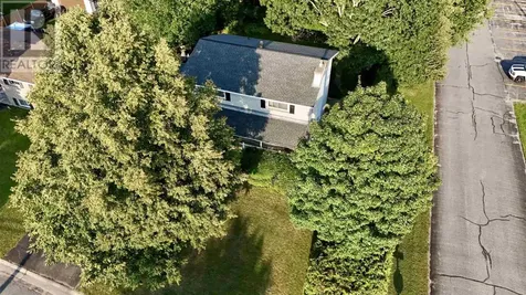 4 Silver Birch Drive Sault Ste Marie ON P6A 5S1