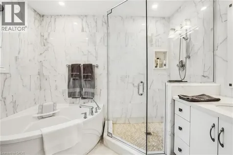 268 Memorial Drive Brantford ON N3R 7H6