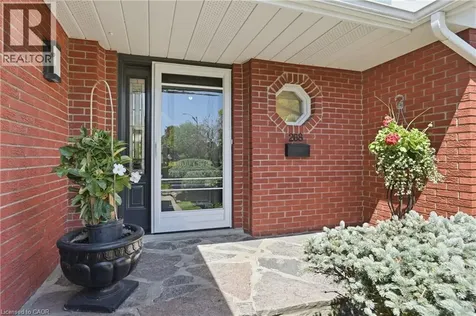268 Memorial Drive Brantford ON N3R 7H6
