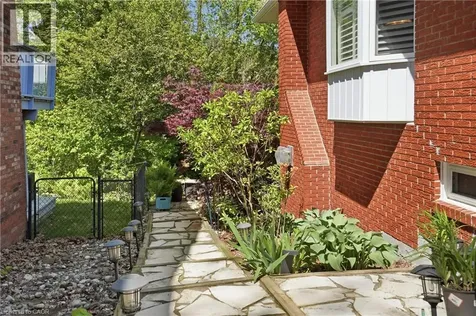 268 Memorial Drive Brantford ON N3R 7H6