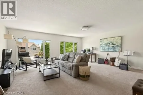 38 Sundrop Court Ancaster ON L9K 1G5
