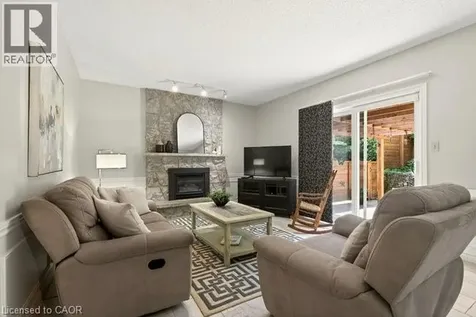 38 Sundrop Court Ancaster ON L9K 1G5
