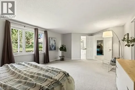 38 Sundrop Court Ancaster ON L9K 1G5