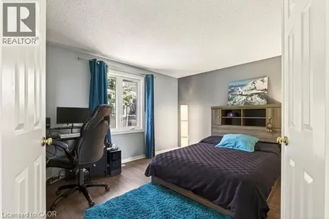 38 Sundrop Court Ancaster ON L9K 1G5