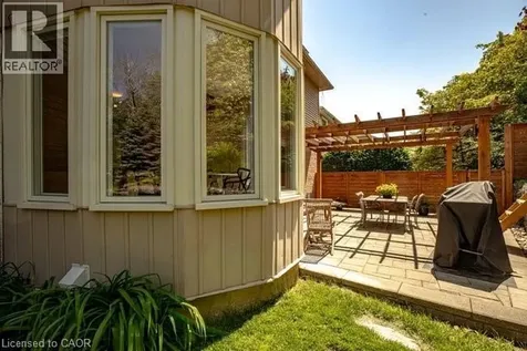 38 Sundrop Court Ancaster ON L9K 1G5