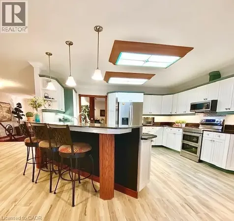 527 River Road Cambridge ON N3C 2B8