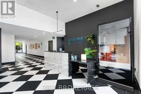 2070 Scott Street Ottawa ON K1Z 0C8
