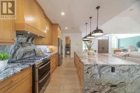 10111 Pinery Bluffs Road Lambton Shores ON N0M 1T0