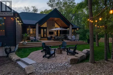 10111 Pinery Bluffs Road Lambton Shores ON N0M 1T0