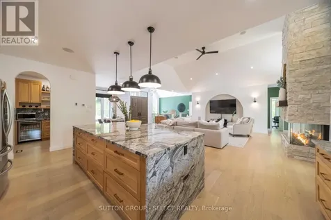 10111 Pinery Bluffs Road Lambton Shores ON N0M 1T0