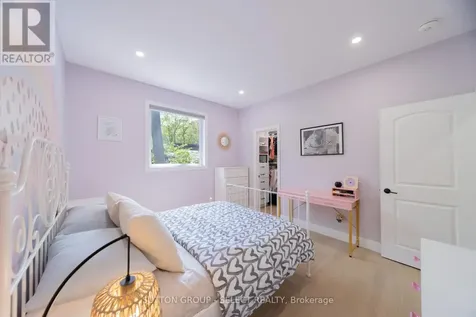 10111 Pinery Bluffs Road Lambton Shores ON N0M 1T0