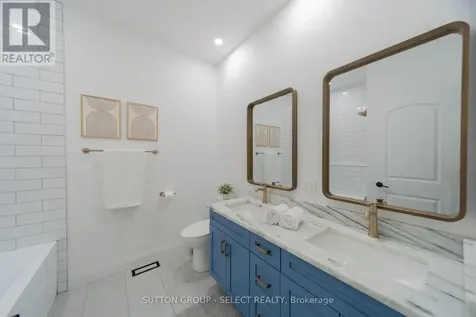 10111 Pinery Bluffs Road Lambton Shores ON N0M 1T0