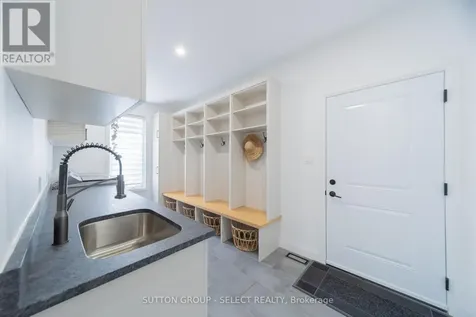 10111 Pinery Bluffs Road Lambton Shores ON N0M 1T0