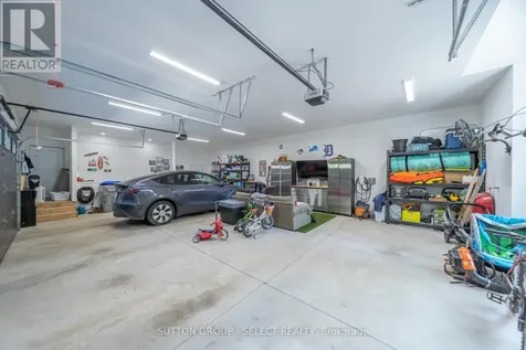 10111 Pinery Bluffs Road Lambton Shores ON N0M 1T0