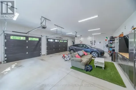 10111 Pinery Bluffs Road Lambton Shores ON N0M 1T0