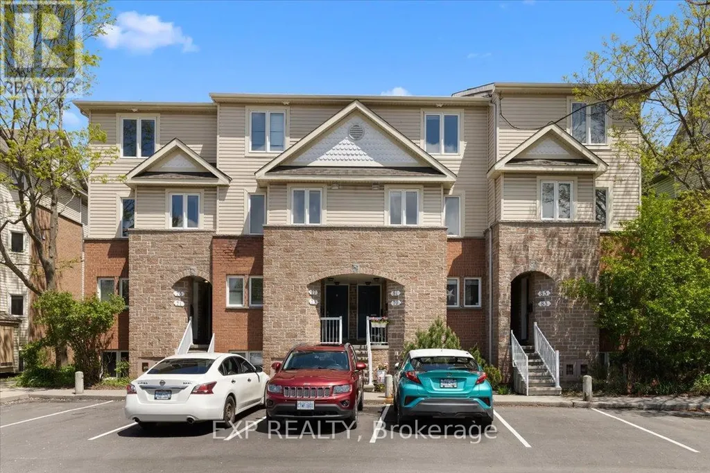 77 Strathaven Private Ottawa ON K1J 1K7