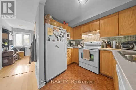 77 Strathaven Private Ottawa ON K1J 1K7