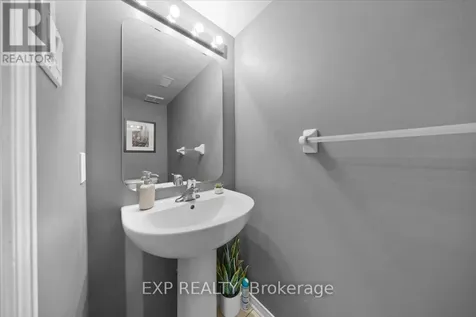 77 Strathaven Private Ottawa ON K1J 1K7