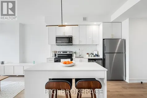 2070 Scott Street Ottawa ON K1Z 0C8