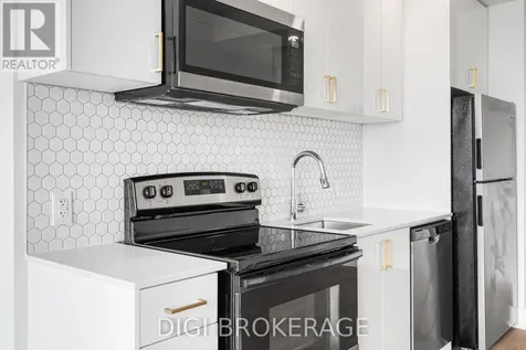 2070 Scott Street Ottawa ON K1Z 0C8
