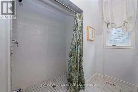 10 Invermara Court Orillia ON L3V 0B7