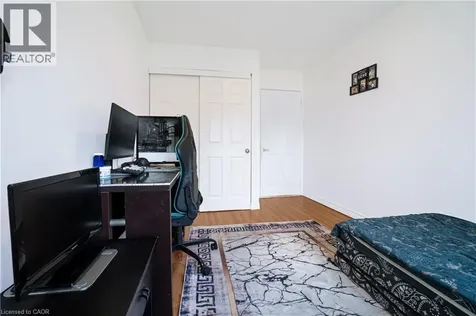 1096 Jalna Boulevard London ON N6E 3B8
