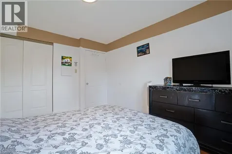 1096 Jalna Boulevard London ON N6E 3B8