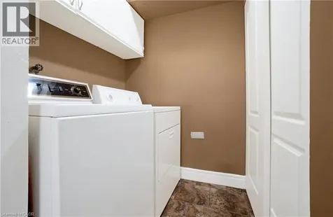 1096 Jalna Boulevard London ON N6E 3B8