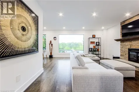 1319 Greeneagle Drive Oakville ON L6M 2N1