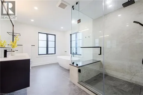 1319 Greeneagle Drive Oakville ON L6M 2N1