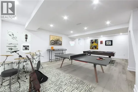 1319 Greeneagle Drive Oakville ON L6M 2N1