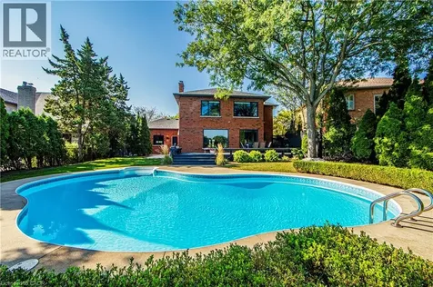 1319 Greeneagle Drive Oakville ON L6M 2N1