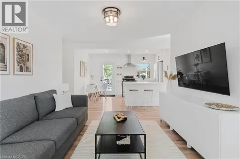42 Fourth Avenue Cambridge ON N1S 2E1