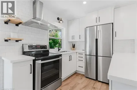 42 Fourth Avenue Cambridge ON N1S 2E1