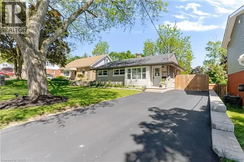 42 Fourth Avenue Cambridge ON N1S 2E1
