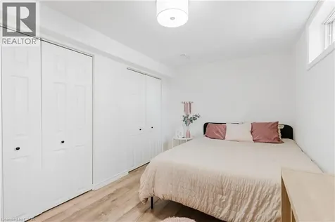 42 Fourth Avenue Cambridge ON N1S 2E1
