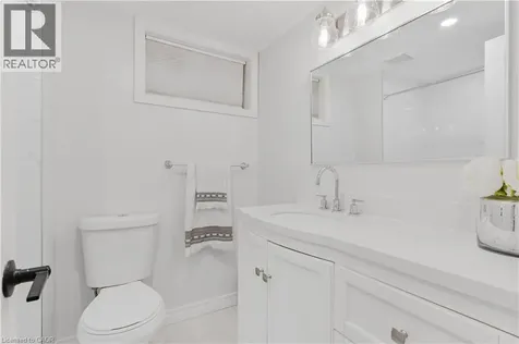 42 Fourth Avenue Cambridge ON N1S 2E1