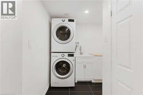 42 Fourth Avenue Cambridge ON N1S 2E1
